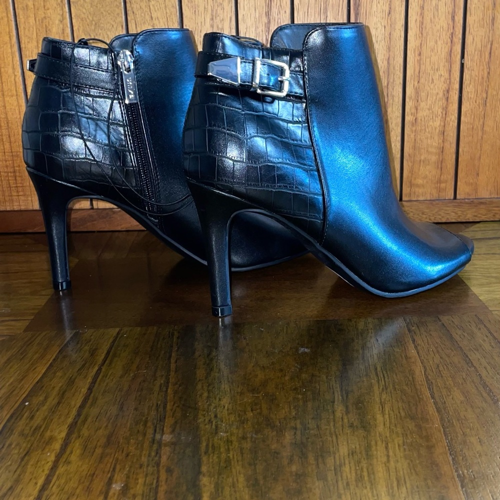 NWT BOOTIES PEEP TOE STILETTOS HEEL BUCKLE CROCODILE EMBASSED ANKLE ZIPPER  8.5
